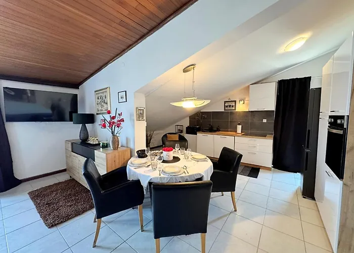 With Parking Space Silo, Krk - 24997 Apartamento